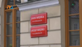 Konkursy na dyrektorów szkół. a SOK nadal wisi w próżni