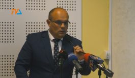 Co z tą halą? Co z tą halą?