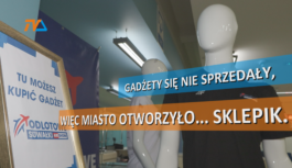 Gadżety się nie sprzedały, więc miasto otworzyło… sklepik.